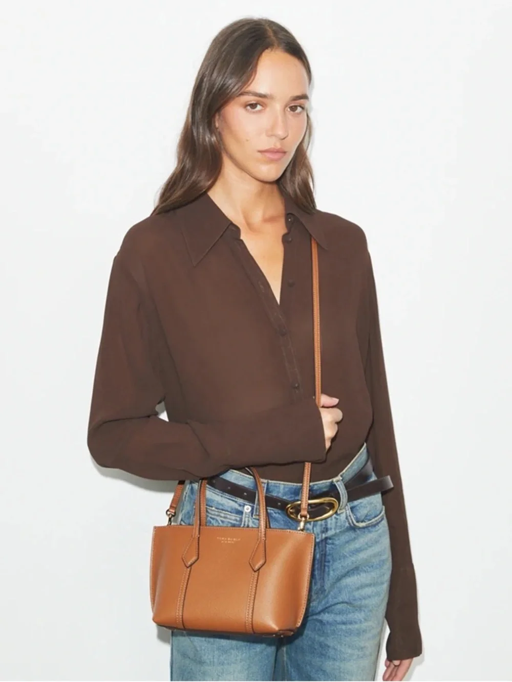 Tory Burch minimalist multitasking